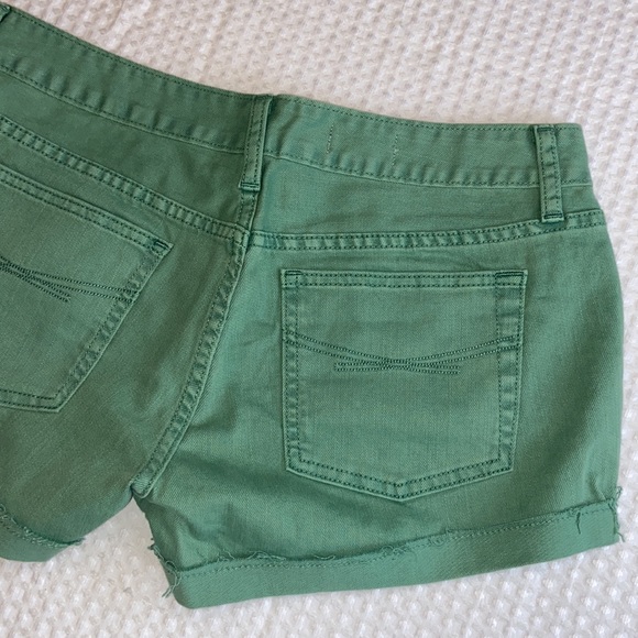 NEW! GAP 1969 Cut Off Cuffed Jean Shorts Size 28/6 Monaco Green - Picture 8 of 13